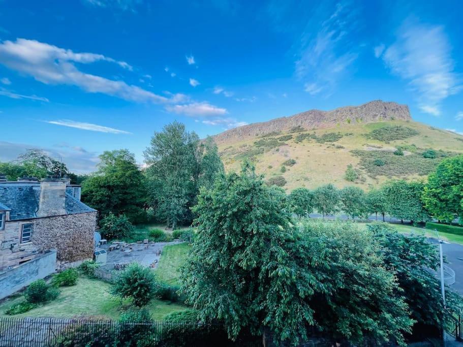 Lovely Duplex Apartment In Edinburgh City Centre Buitenkant foto